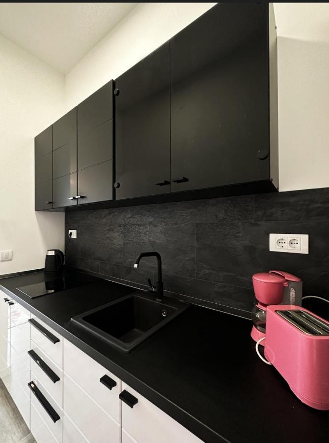 Studio Apartment, 5 Minutes To The Beach Bar Dış mekan fotoğraf