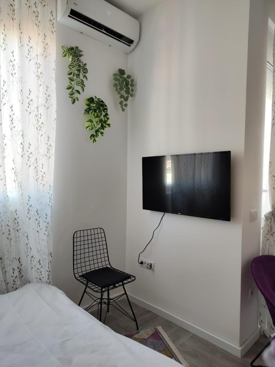 Studio Apartment, 5 Minutes To The Beach Bar Dış mekan fotoğraf